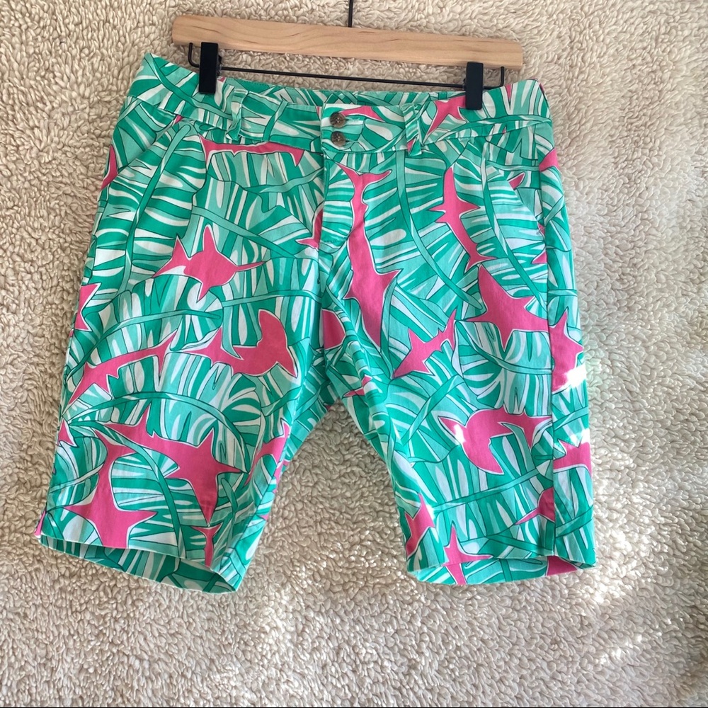 Loudmouth Ladies Golf Shorts Pink Shark Size 8